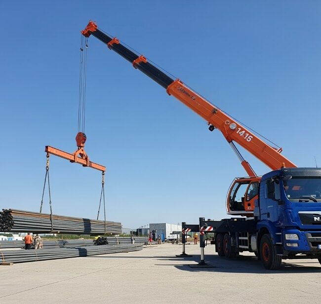 crane equipment for sale at Mikas Yard